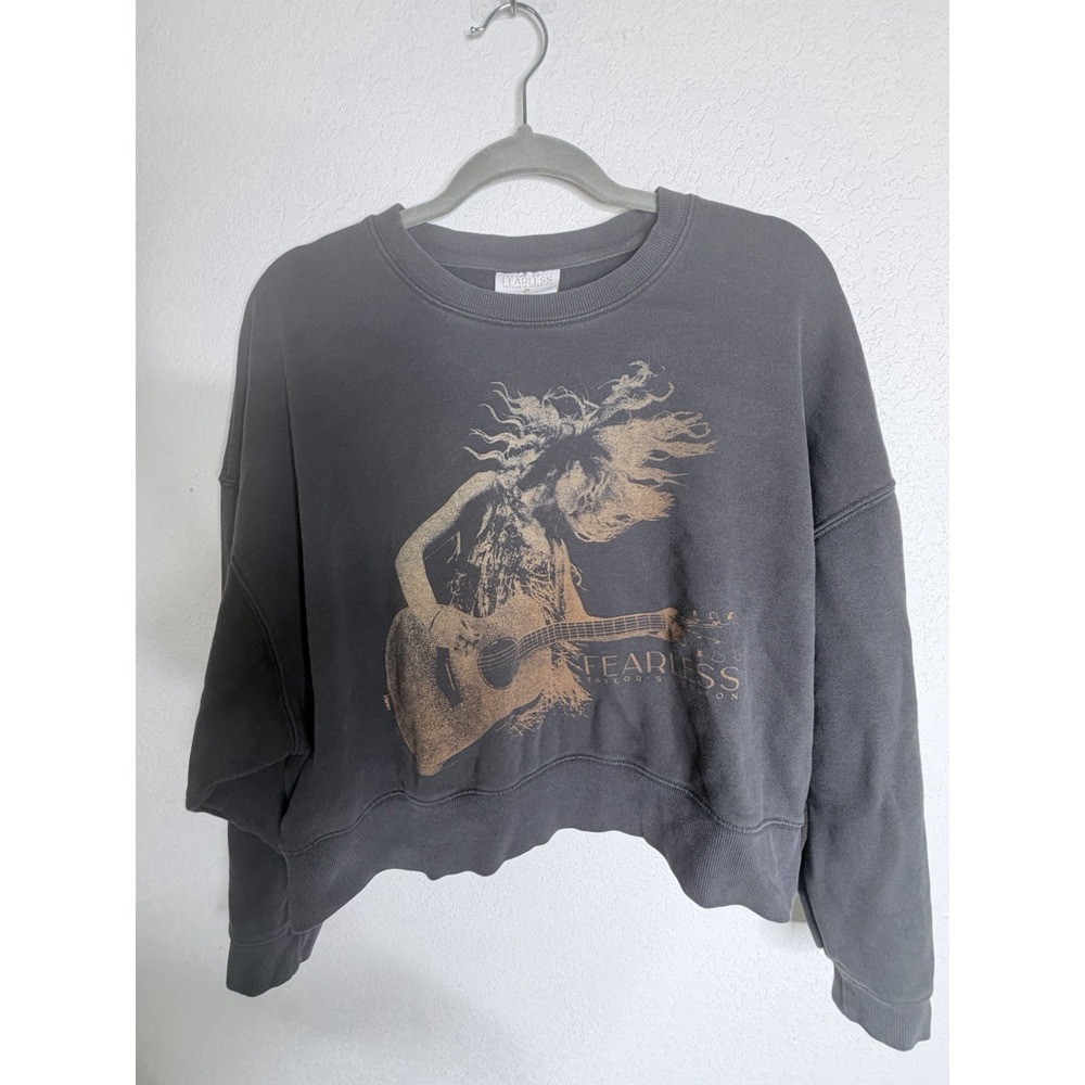 Taylor Swift Fearless Taylor's Version Women's Medium Cropped Sweatshirt Gray